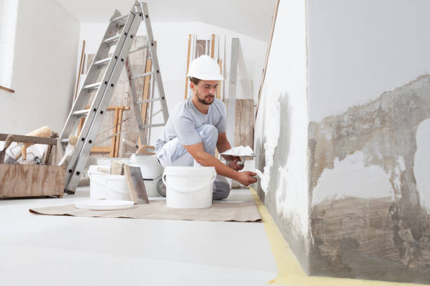 Best Interior Painting  in Salyersville, KY